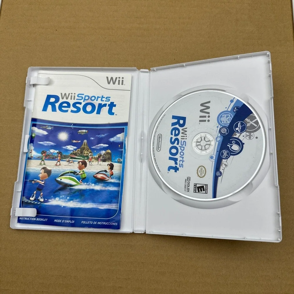 Nintendo Wii Sports Resort Game Complete in Box Excellent Tested & Working